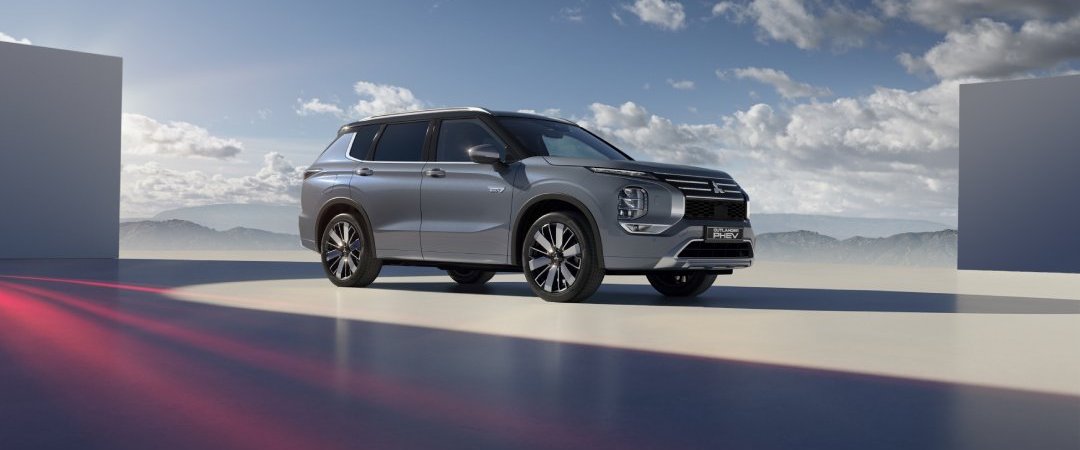 Nové Mitsubishi OUTLANDER PHEV - príslušenstvo pokračovanie