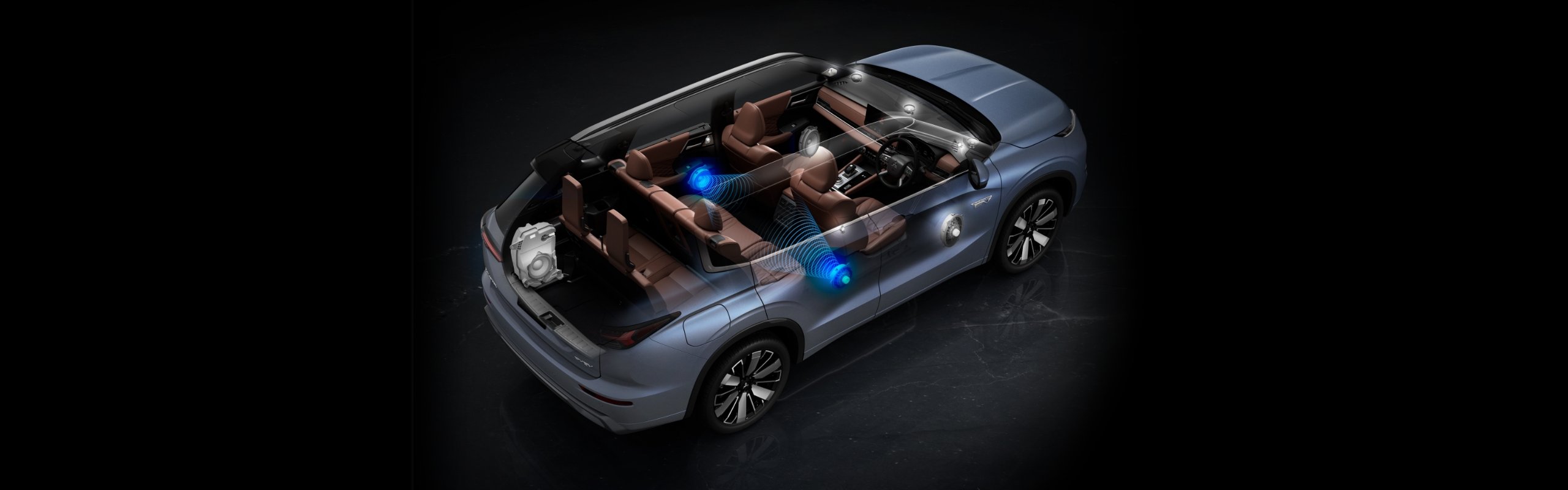 Nové Mitsubishi OUTLANDER PHEV - 2 basové reproduktory vzadu
